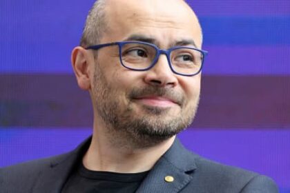 DeepMind CEO Hassabis questions OpenAI’s move to put ads in ChatGPT, emphasizing trust and careful AI design