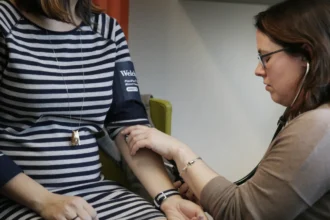 Amazon rolls out Health AI for One Medical members, offering personalized health guidance without replacing a doctor visit.