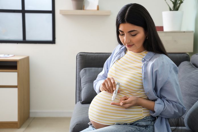 A major scientific review links PFAS exposure to higher gestational diabetes risk and shows pregnancy is a critical window for metabolic health.